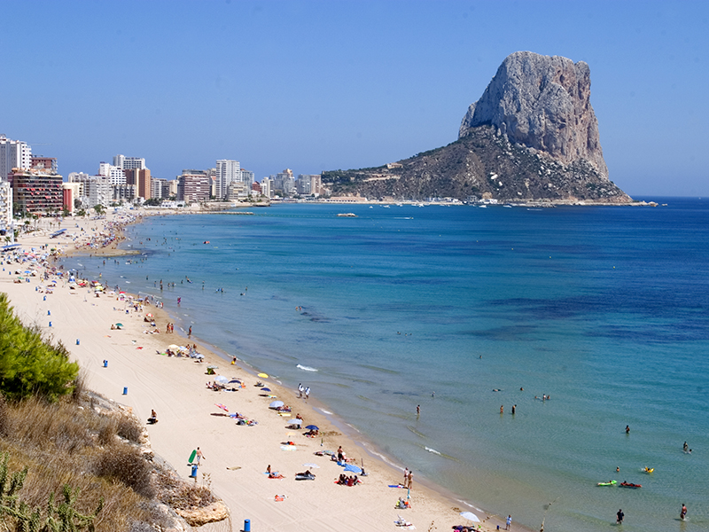 Calpe, propiedades en la Costa Blanca en las playas con Bandera Azul 2018